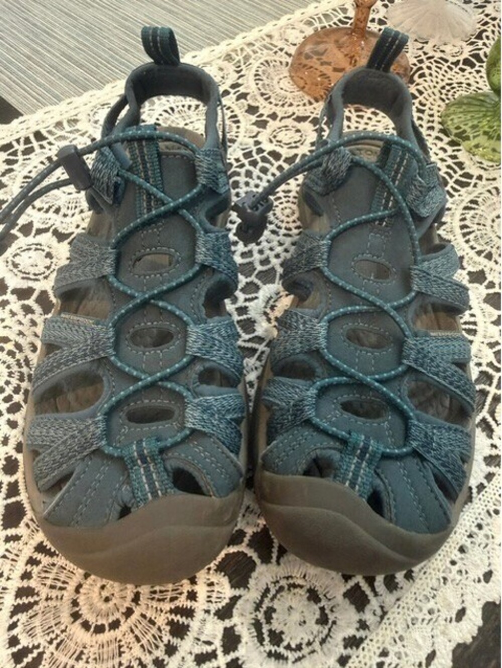 KEEN Women's Whisper Sandals water shoes in blue size 7 EXCELLENT Condition